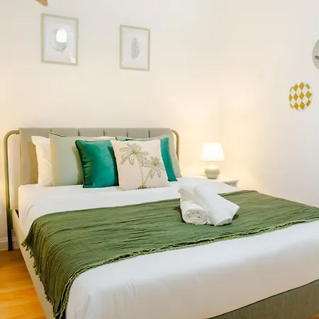 Bica Palace Guest house